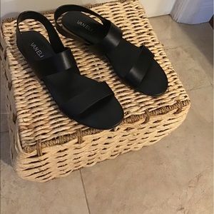 Vaneli Sandals 10N